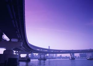 ガラスを使わないから安心の垂壁